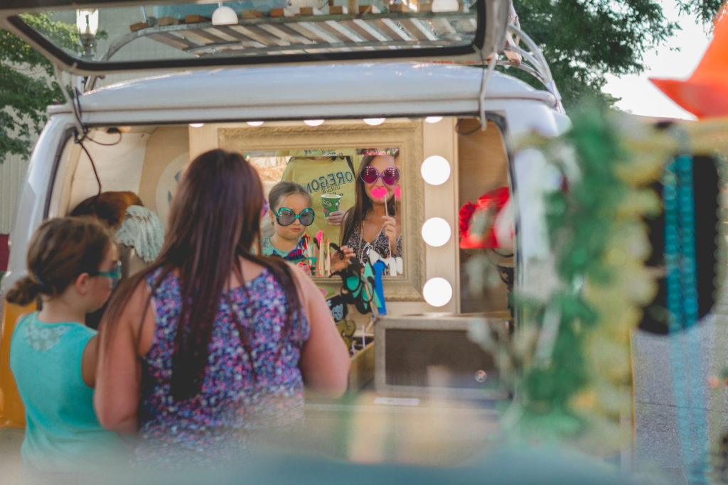 Volkswagen Bus | VW Photo booth bus | Southwest Michigan Event | Photo booth bus | west Michigan event | vintage | bohemian wedding | hippie style | 77 Kombi | air cooled | Michigan photographer | michigan events | barefoot wedding | outdoor wedding ideas